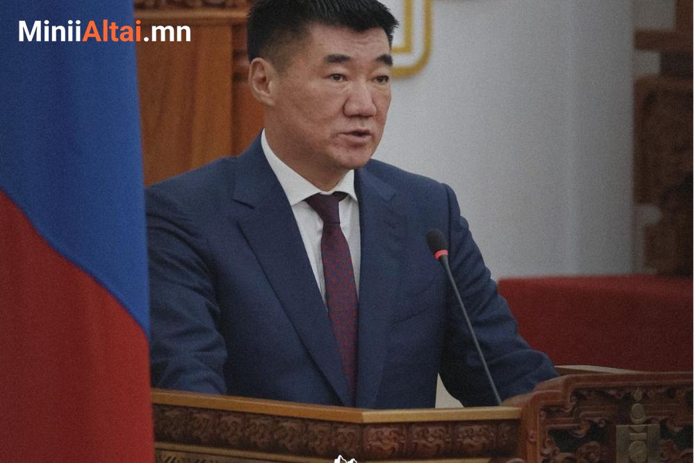 УИХ-ын ТББХ хуралдаж "УИХ-ын дарга намаасаа түдгэлздэг байх" хуулийн төслийг хэлэлцэж ДЭМЖЛЭЭ