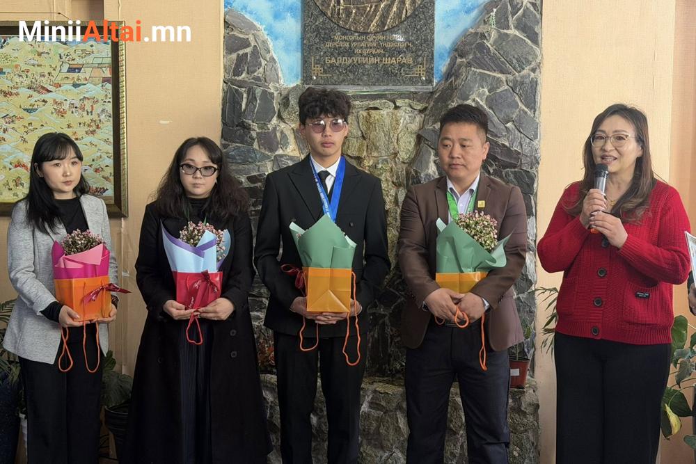 УЛСЫН ТЕХНИК, ТЕХНОЛОГИЙН XXVII ОЛИМПИАДАД АМЖИЛТТАЙ ОРОЛЦСОН БАГШ, СУРАГЧДЫГ ХҮНДЭТГЭН ХҮЛЭЭН АВЛАА